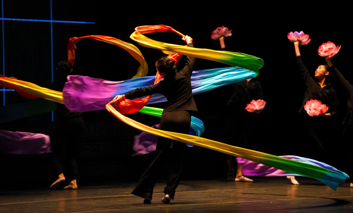 ‘Shen Yun’: 80 bailarines, la sombra de una secta y el intento de un bloqueo diplomático en México