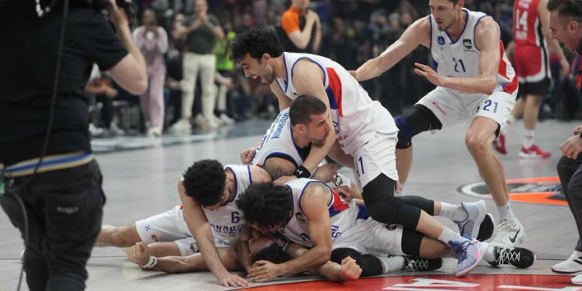 77-74: Un triple final de Micic permitirá al Efes defender su título