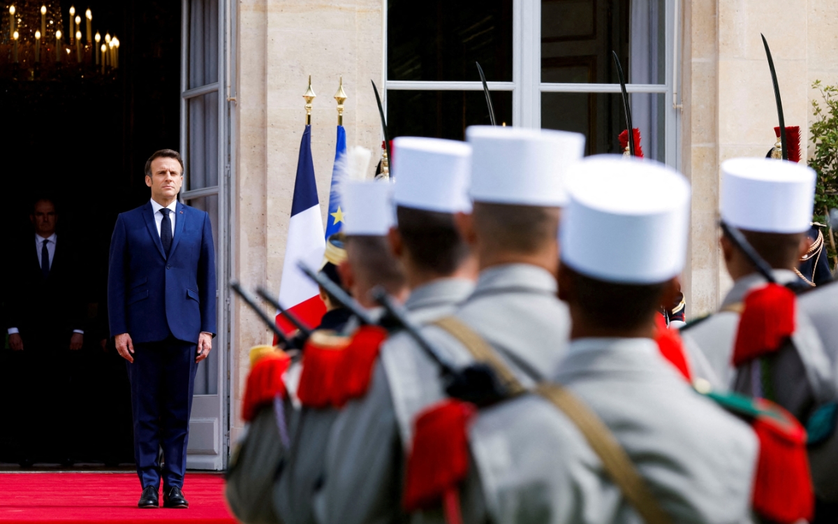 Al iniciar su segundo mandato, Macron se presenta como 'un presidente nuevo' para 'un pueblo nuevo'