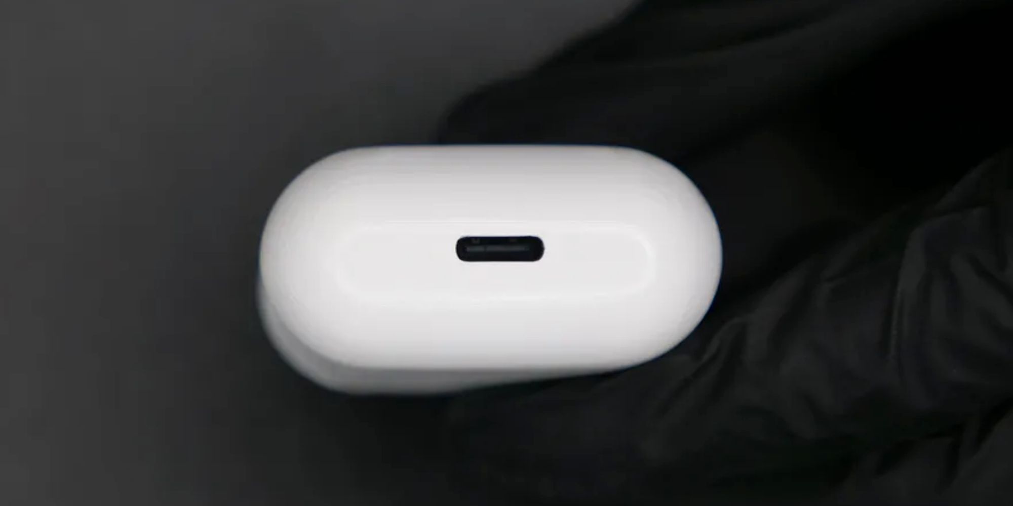 Alguien hizo un estuche para AirPods con USB-C ya que Apple no lo hará