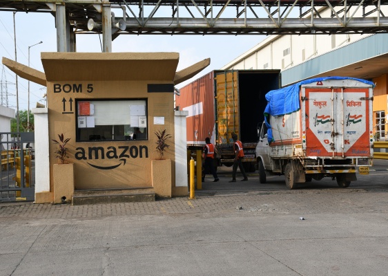 Amazon lanza Smart Commerce en India para ayudar a las tiendas fuera de línea a lanzar escaparates digitales