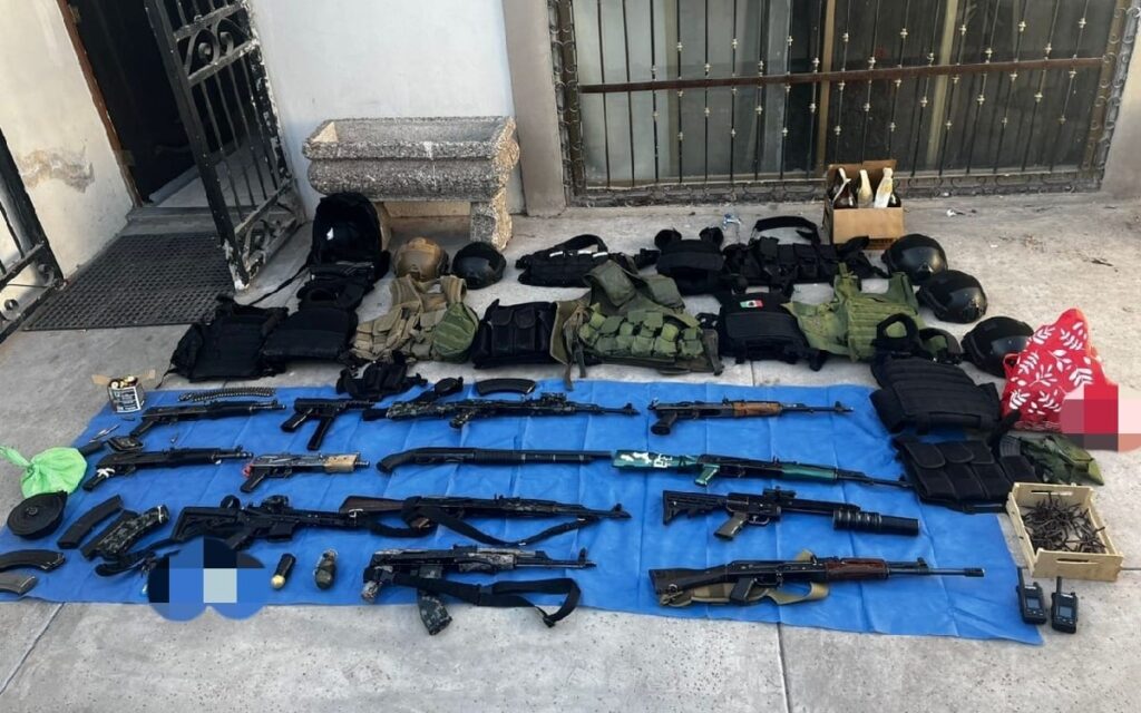 Armamento, narcóticos, equipo táctico... entre lo asegurado por la FGR en Sonora