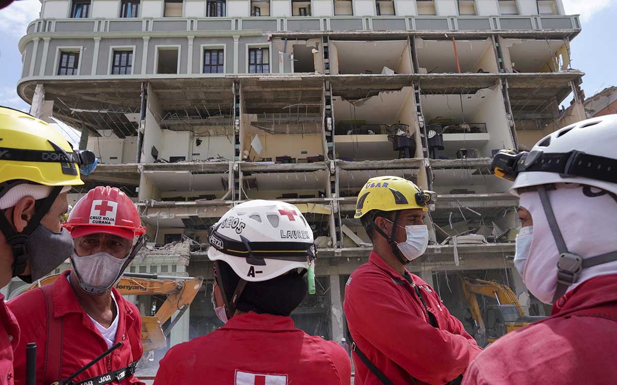 Ascienden a 44 los muertos por la explosión en el Hotel Saratoga de La Habana, Cuba