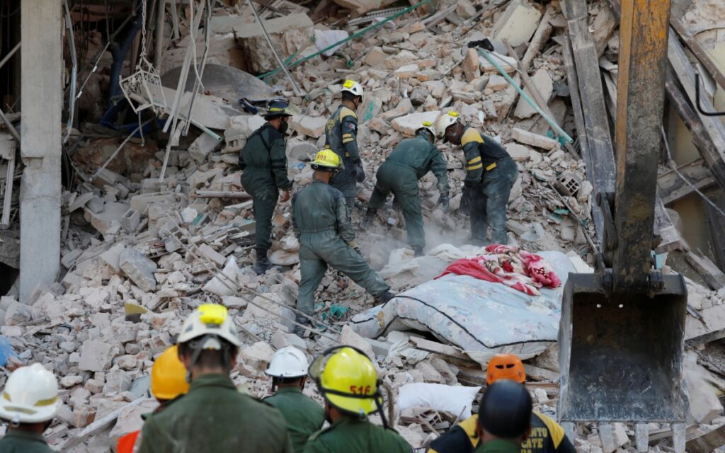 Aumentan a 26 los muertos por explosión en el Hotel Saratoga de La Habana