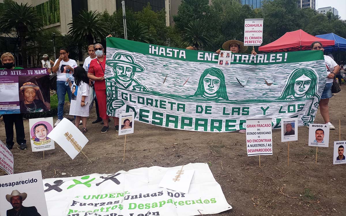 CDMX: Renombran glorieta de la palma en Reforma como Glorieta de las y los desaparecidos