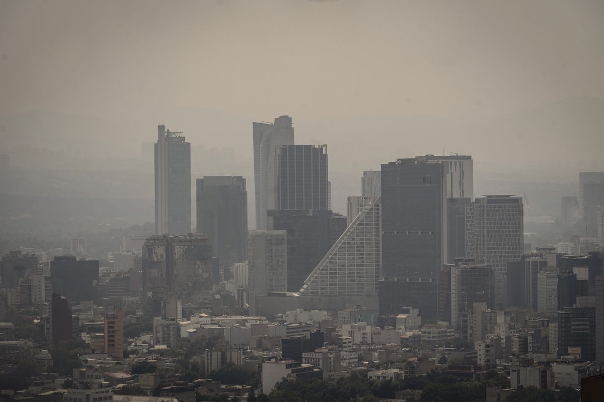 Ciudad de México atraviesa la cuarta contingencia por ozono en un mes