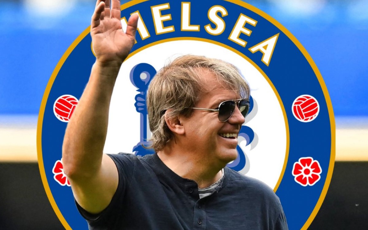 Completa Todd Boehly la compra del Chelsea por casi 5 mil millones de euros | Video