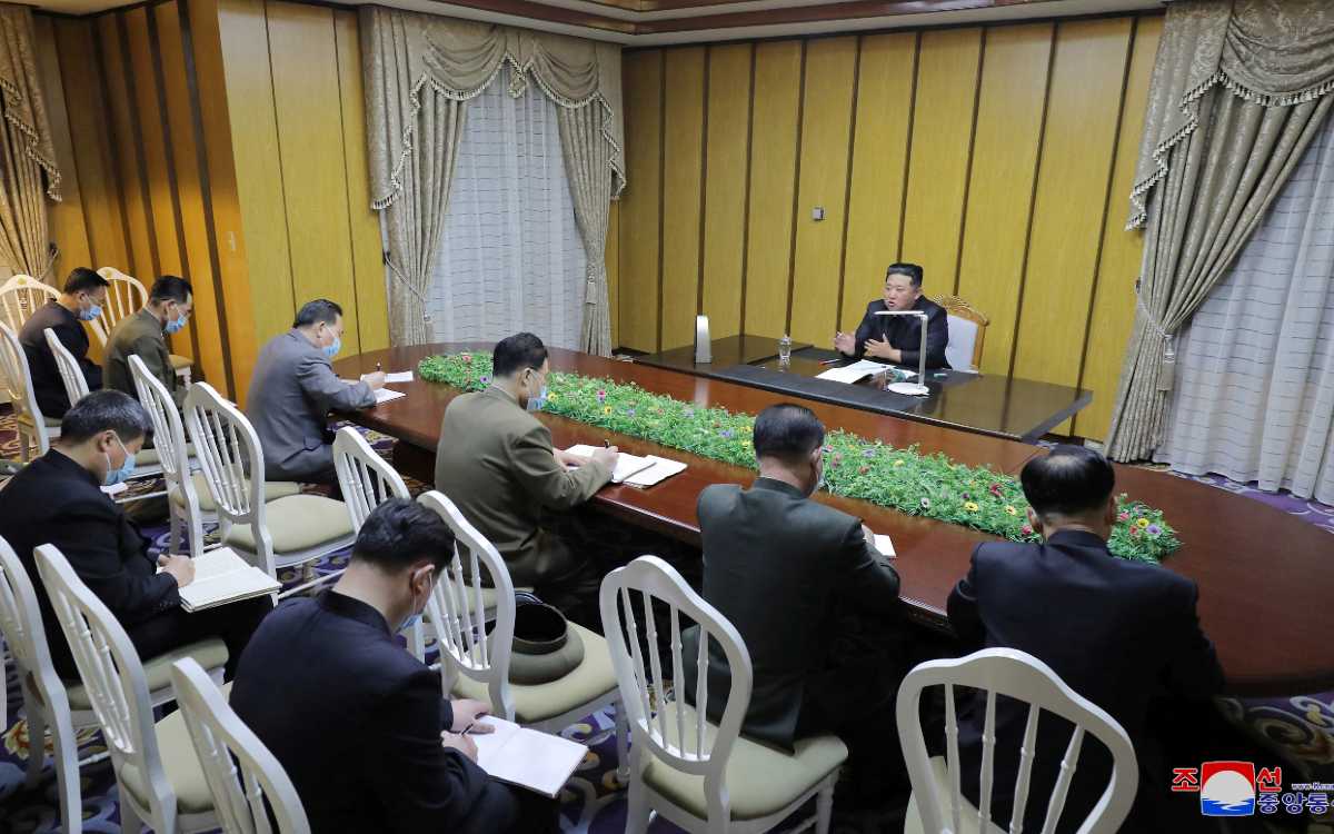 Corea del Norte confirma seis muertes por Covid-19 y miles de positivos