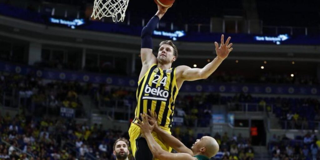 El Fenerbahçe no renuncia a retener a Vesely, objetivo del Barça