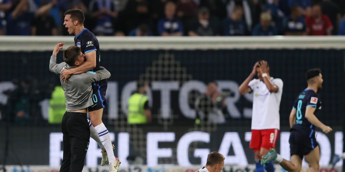 El Hertha se salva y condena al Hamburgo a seguir en Segunda
