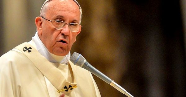 El Papa Francisco y un curioso consejo para las suegras: “Tengan cuidado con sus lenguas”