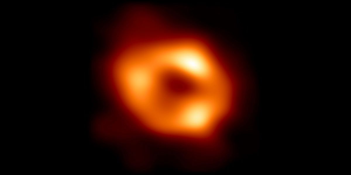 El agujero negro de la Vía Láctea se ve increíble en su primera foto