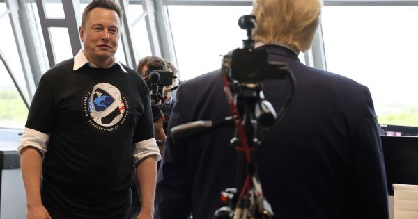 Elon Musk promete restablecer la cuenta de Donald Trump en Twitter