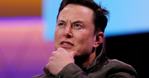 Elon Musk respondió la pregunta que le hacen todos: hasta cuándo se quedará en Tesla