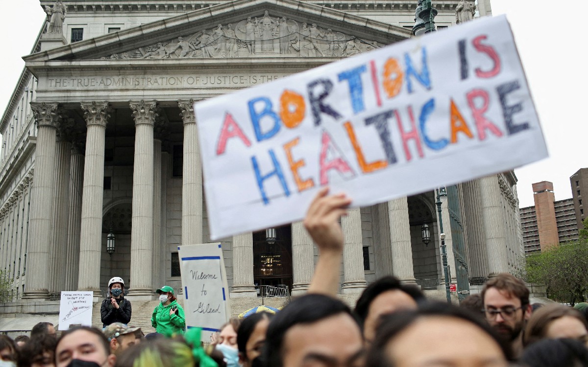 Empresas como Amazon y Levi Strauss apoyan a sus empleadas con el acceso al aborto
