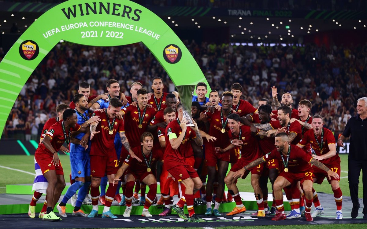 Es Roma el primer campeón de la UEFA Conference League | Video