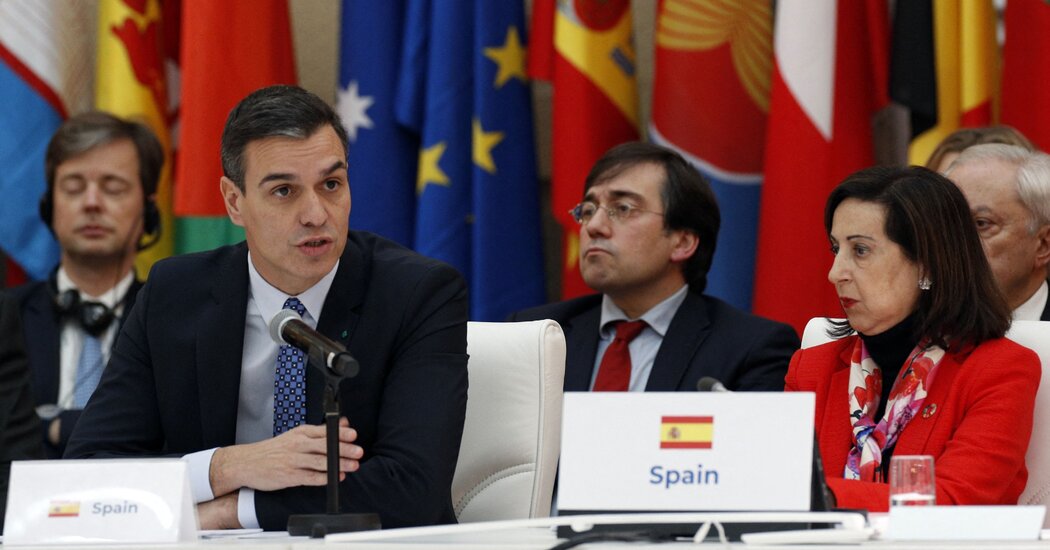 España dice que los teléfonos móviles del presidente del Gobierno y del ministro de Defensa fueron pirateados
