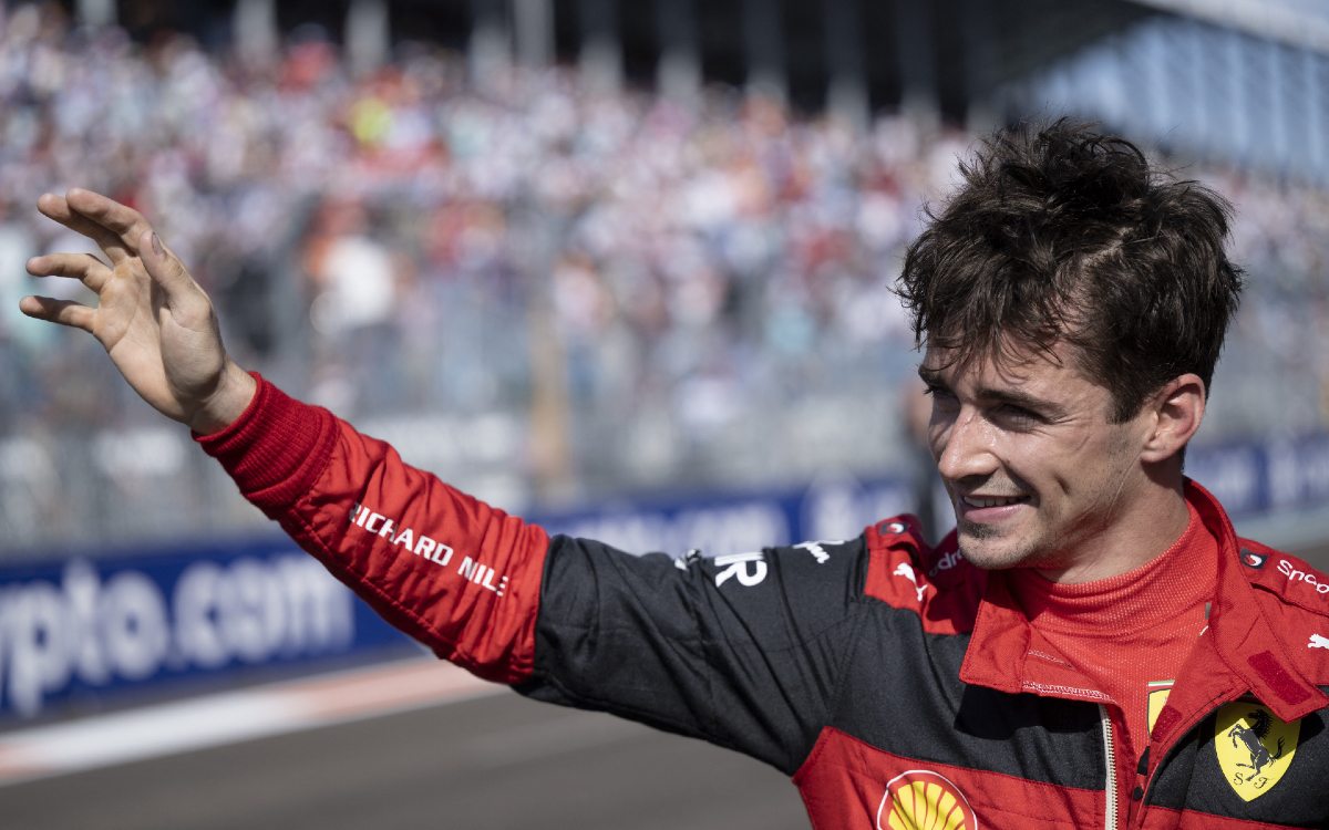 F1: Leclerc se queda con la primera "pole" en Miami ; Pérez arrancará cuarto | Video