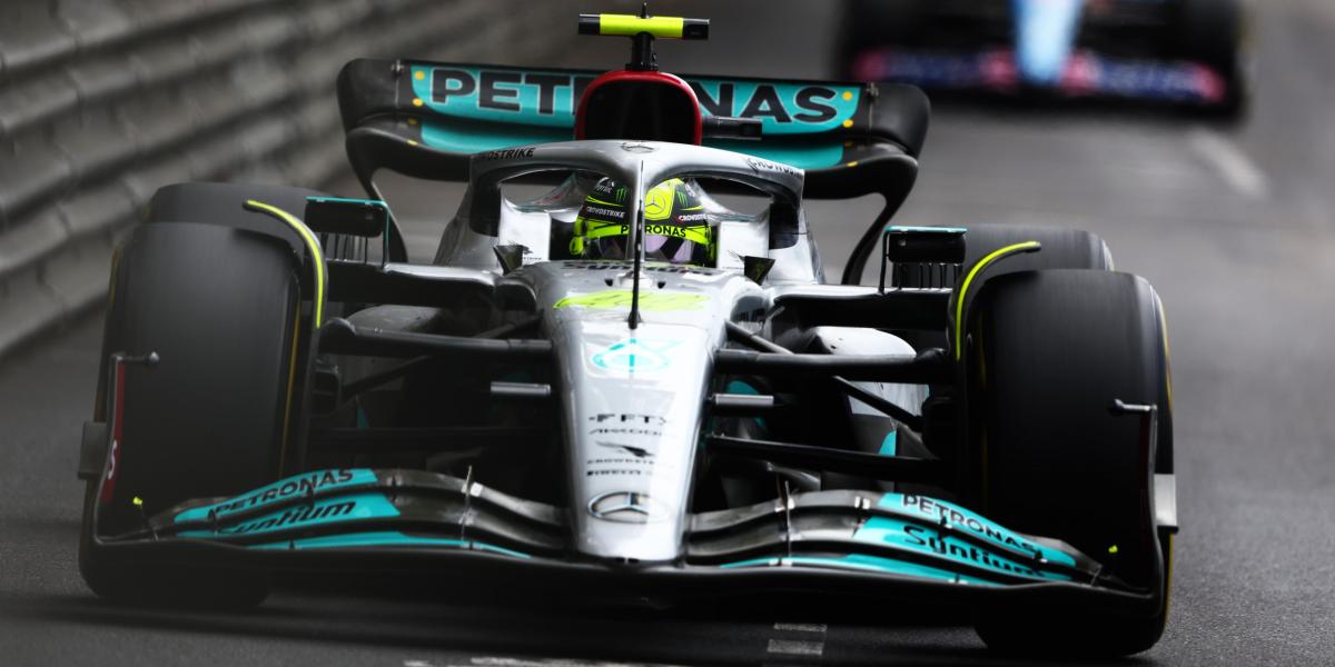 Hamilton no cree que Mercedes deba centrarse ya en el coche de 2023