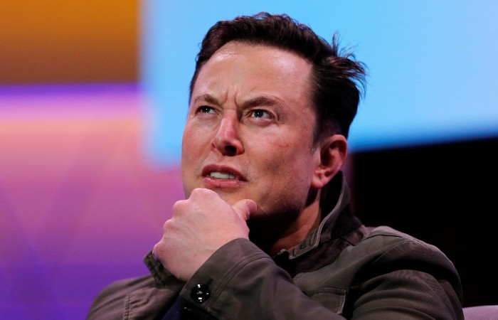 Inversionistas de Twitter demandan a Elon Musk por no revelar que había comprado acciones desde marzo