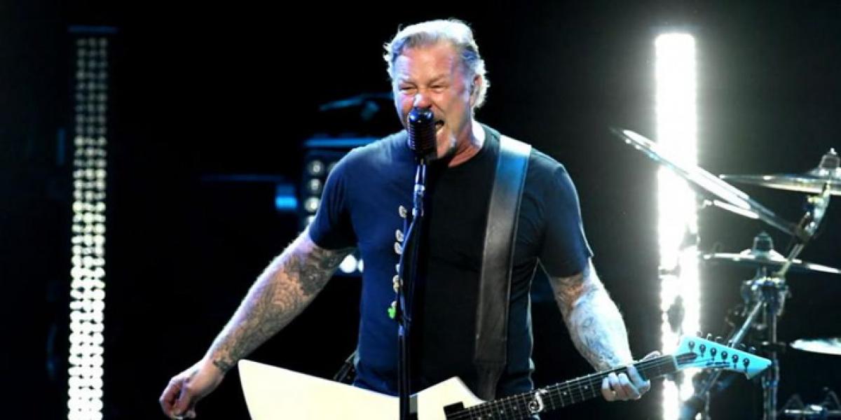 James Hetfield, de Metálica, rompe a llorar en pleno concierto