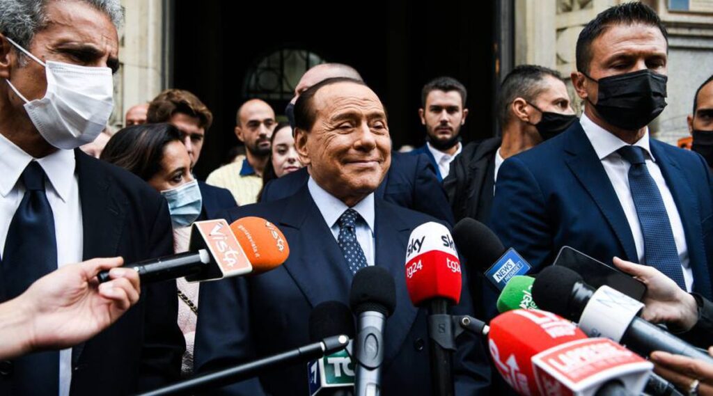La Fiscalía pide seis años de cárcel para Berlusconi por soborno a testigos en el caso de la prostitución de menores