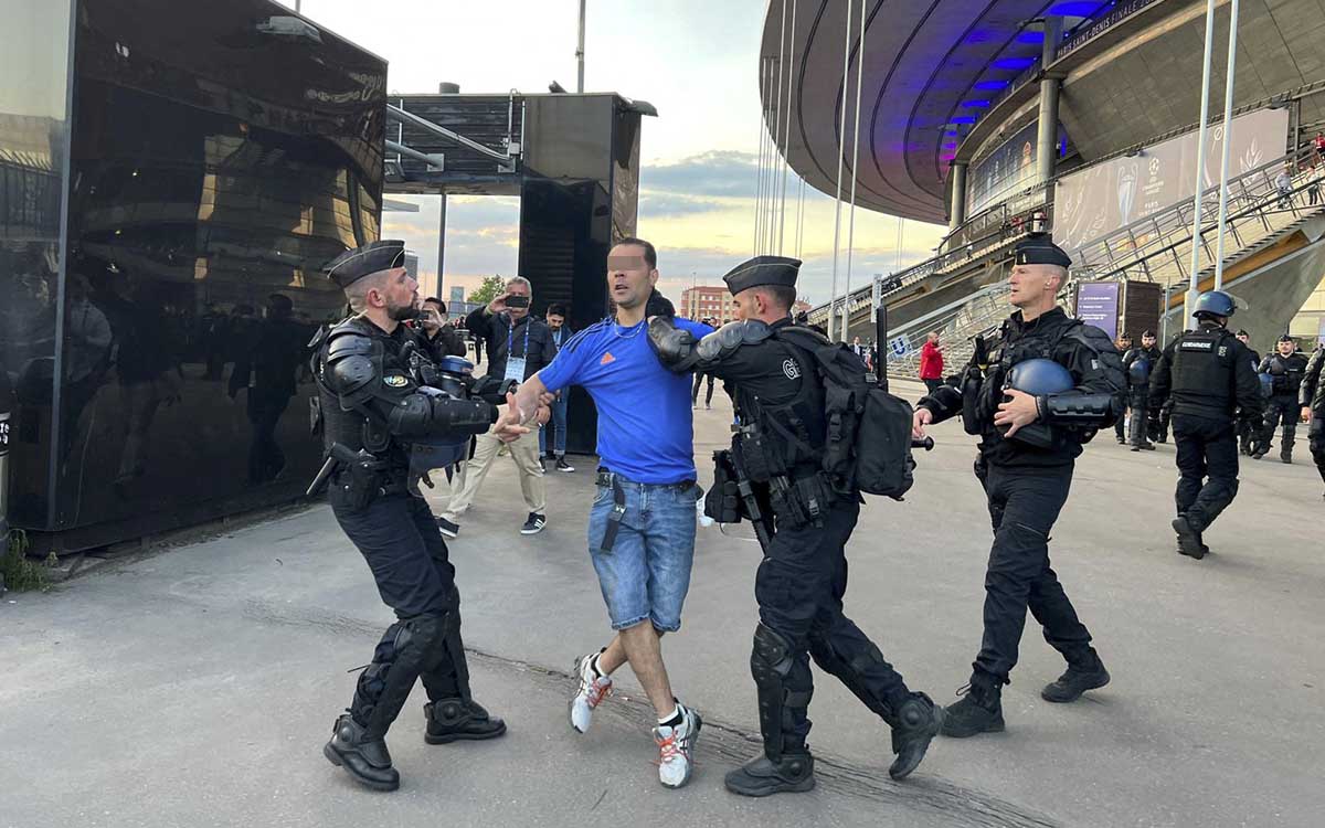 La Policía francesa detiene a 68 personas tras los incidentes de la final de la Champions