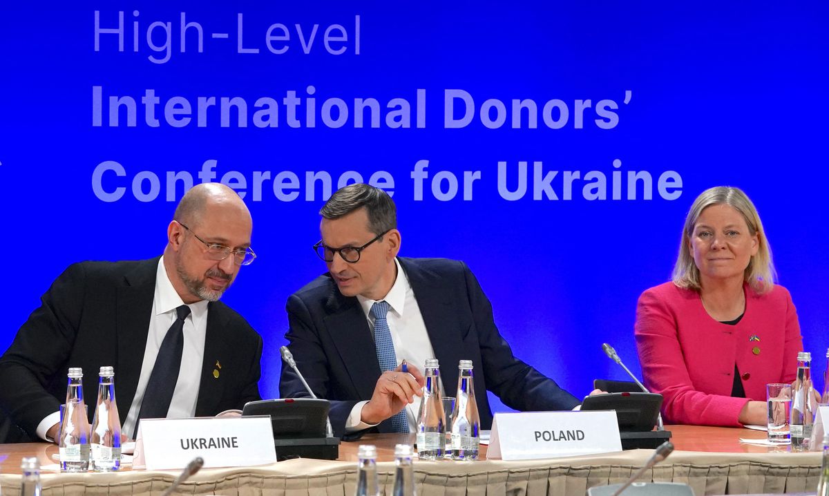 La comunidad internacional promete más de 6.000 millones de euros de ayuda humanitaria a Ucrania