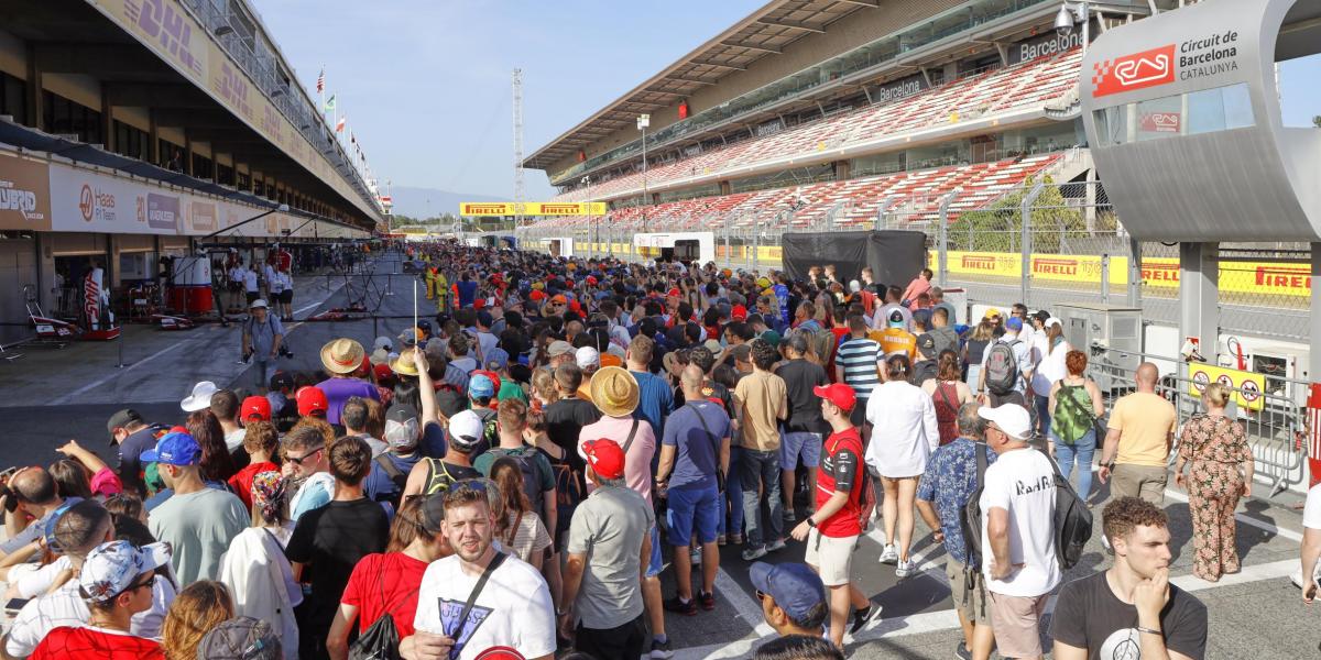 La fiebre por la F1 inunda Montmeló desde el inicio
