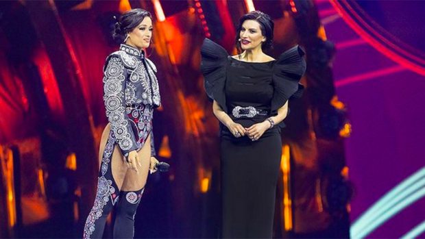 Laura Pausini junto a Chanel en la semifinal de Eurovisión 2022 / Instagram @laurapausini