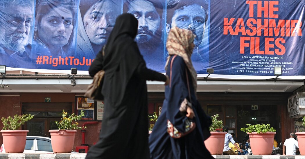 La película sobre la expulsión de los hindúes de Cachemira se polariza y es popular en la India