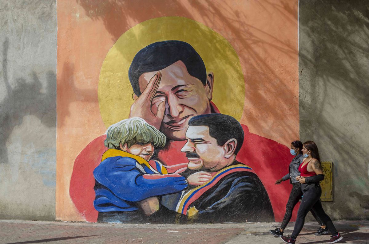 Alonso Moleiro, periodista venezolano: “Chávez fue el primer gran populista carismático de este tiempo”