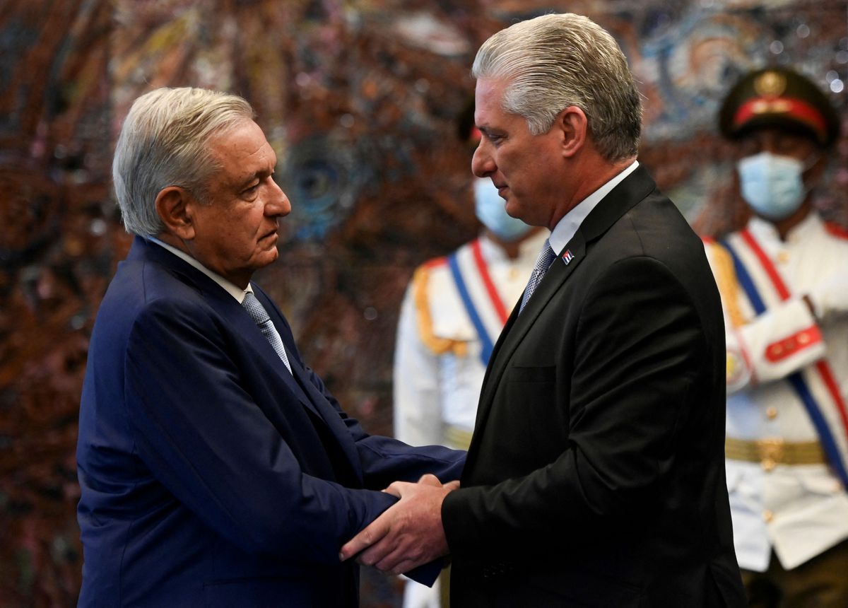 López Obrador condena en La Habana el embargo de EEUU y pide a Cuba que “la revolución sea capaz de renovarse”