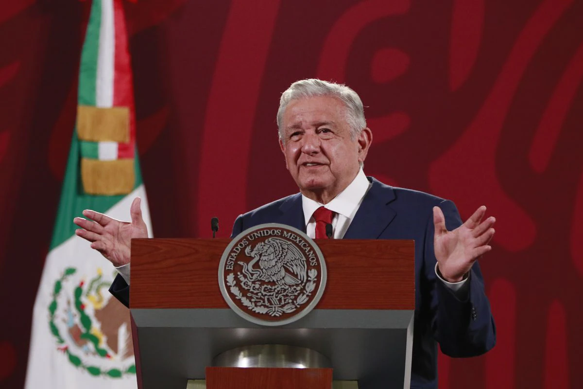 López Obrador defiende al fiscal Gertz Manero en la polémica con Scherer