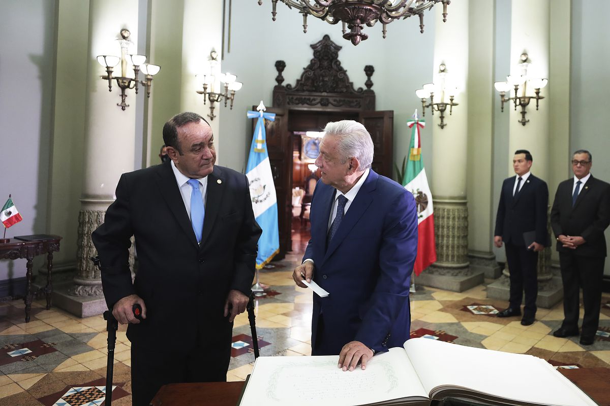 López Obrador pide desde Guatemala más colaboración de EE UU para hacer frente a la migración