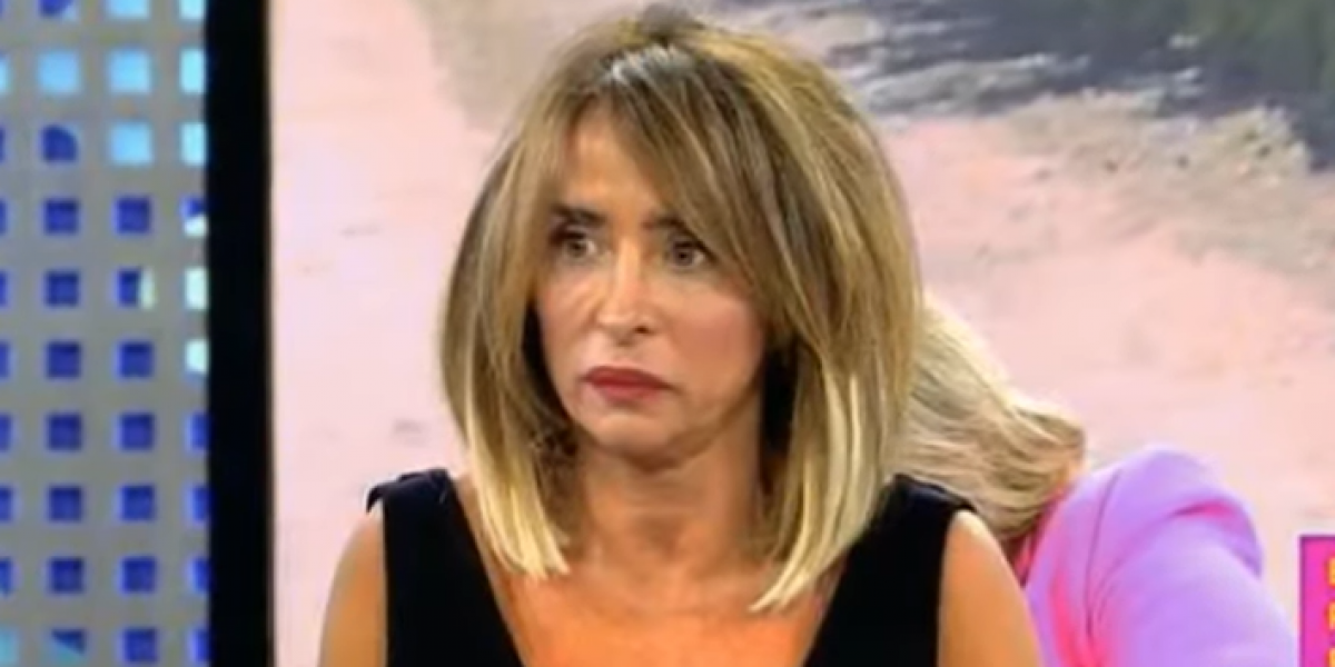 María Patiño sufre su momento más embarazoso en televisión: "estoy desnuda"
