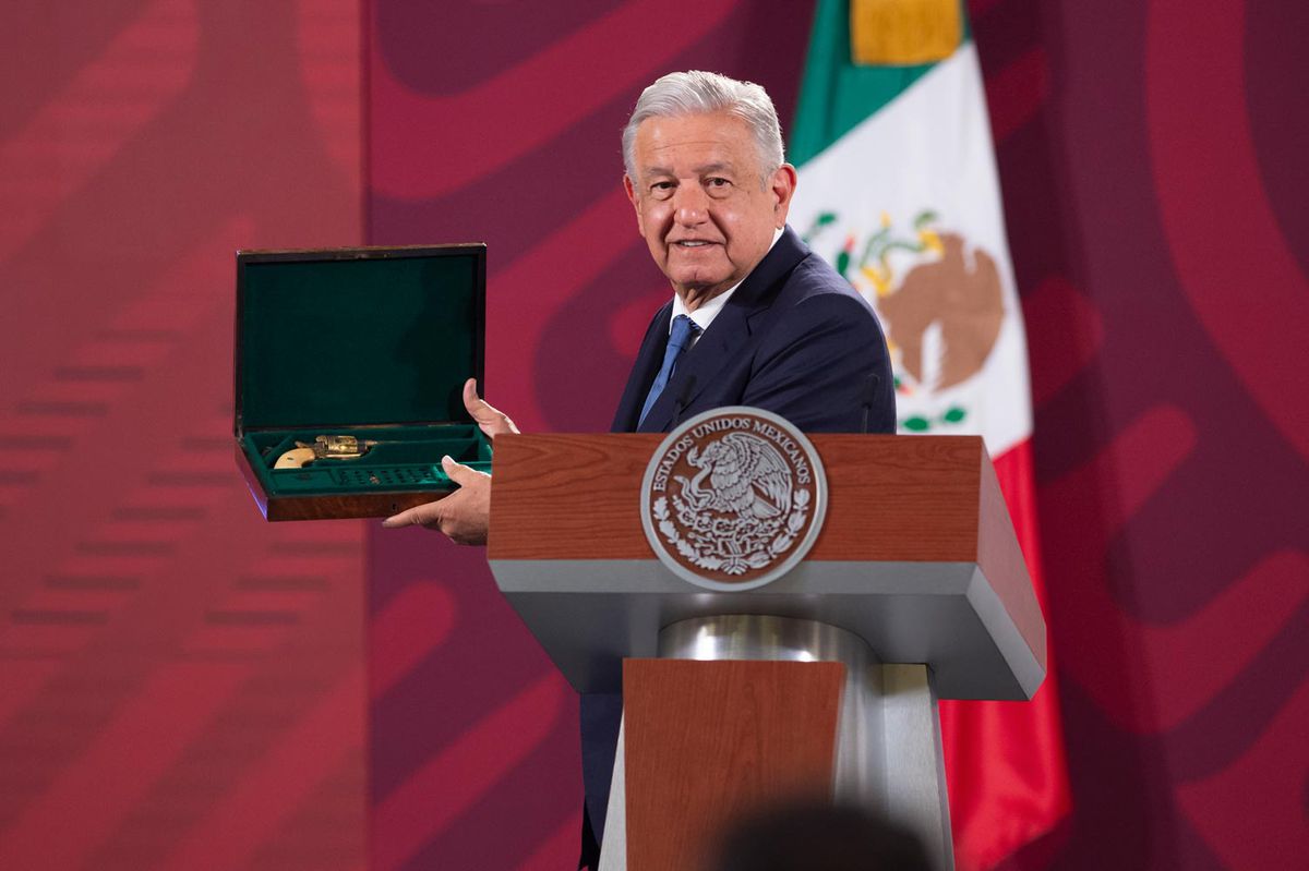 Médicos, vacunas y la pistola de Pancho Villa: el balance de la visita de López Obrador a Cuba