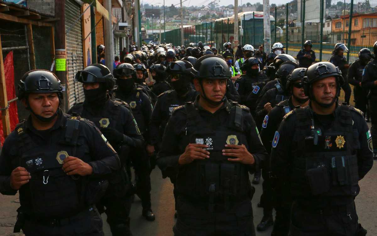 Policía se enfrenta con vecinos de Topilejo tras intento de linchamiento: 8 detenidos