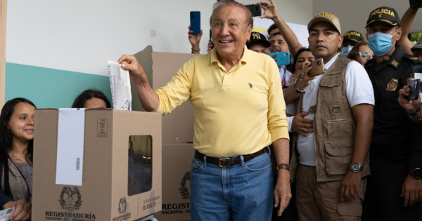 Quién es Rodolfo Hernández, el político que sorprendió en las elecciones presidenciales de Colombia