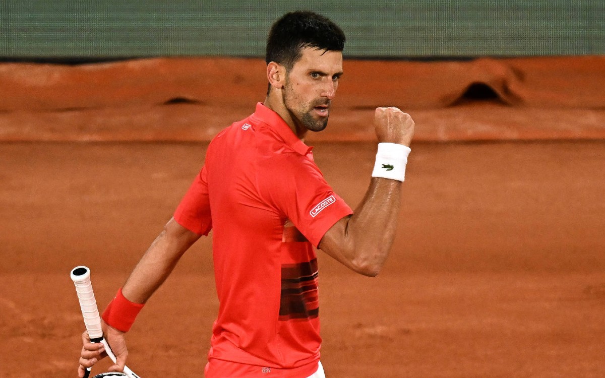 Roland Garros: Novak Djokovic da otro paso en la defensa de su título en París | Video