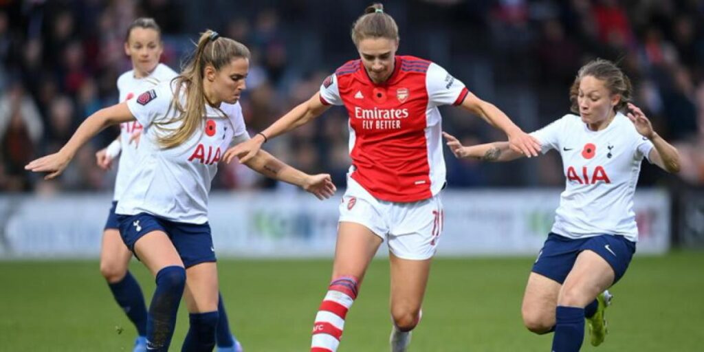 Se complica el fichaje de Miedema por el Barça