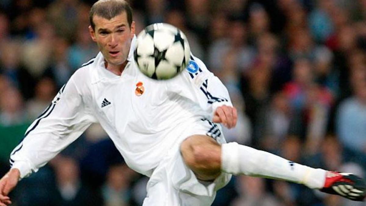 Se cumplen 20 años del gol de Zidane de volea en la final de Glasgow