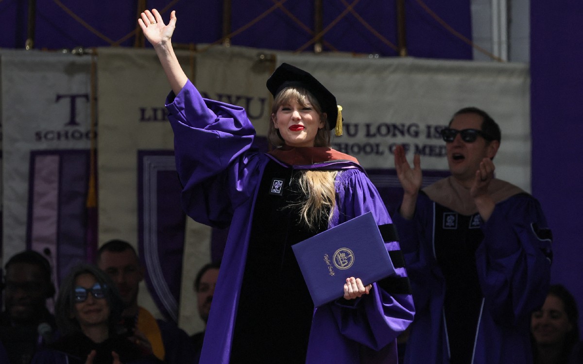 Taylor Swift recibe doctorado honoris causa de la Universidad de Nueva York