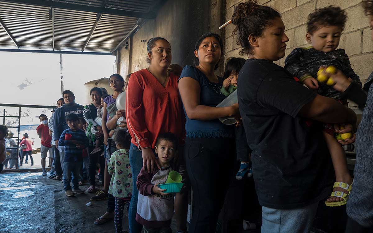 Tijuana: El limbo de migrantes expulsados de EU por el Título 42