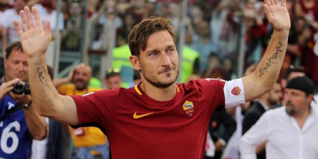 Totti intentará convencer a Dybala para que fiche por la Roma: "Lo veré el lunes"
