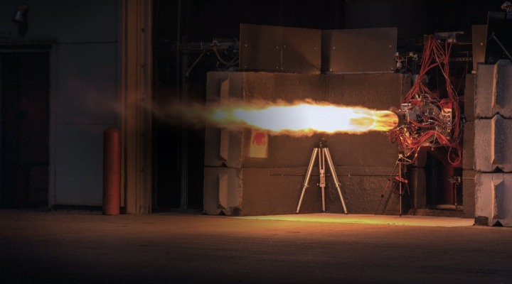 Ursa Major obtiene un pedido de 200 motores de cohetes de Phantom Space