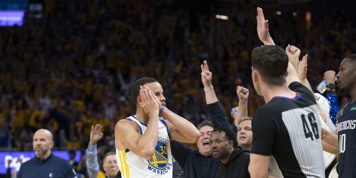 Vídeo: Curry sentenció a Dallas con este triple y les mandó a dormir