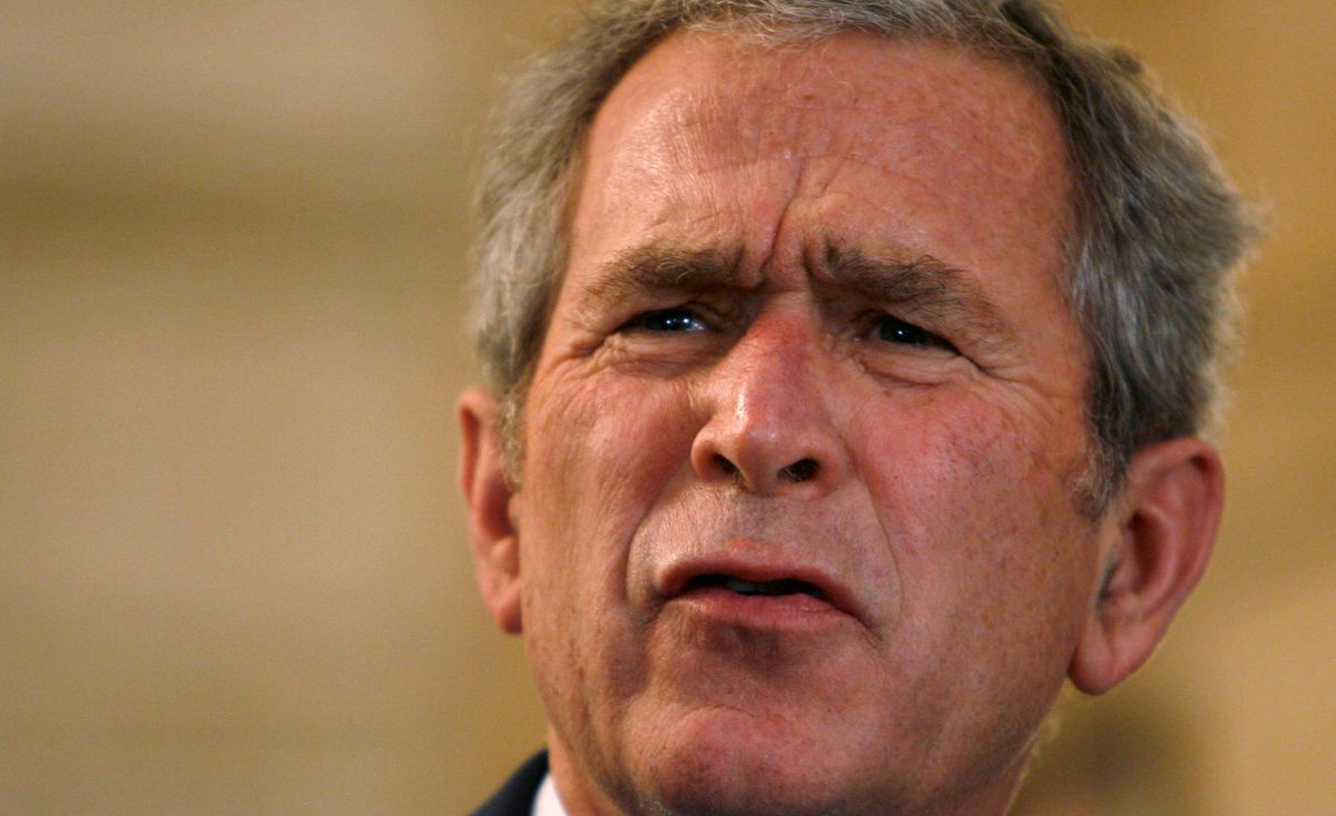 Vídeo | George Bush confunde Irak con Ucrania al hablar de “invasiones injustificadas”