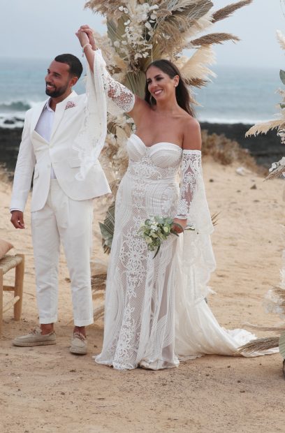Anabel Pantoja y Omar Sánchez en su boda el pasado mes de octubre / Gtres
