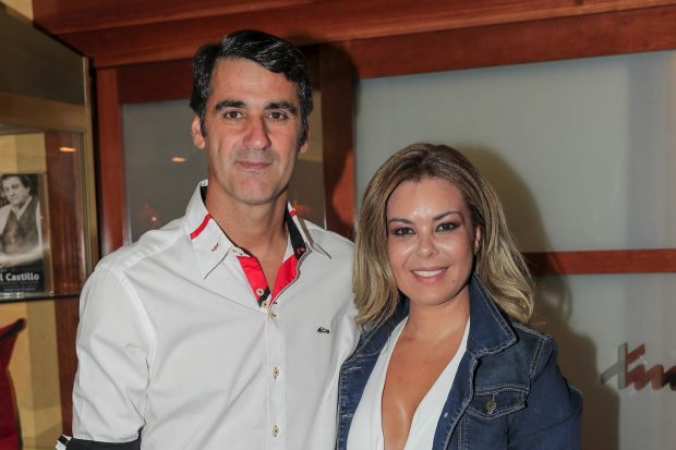 Jesulín de Ubrique y María José Campanario sonriendo / Gtres
